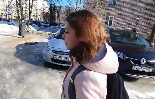 Парень приглашает в гости подружку по чату с другого города и гостит её и чаем и хуем.